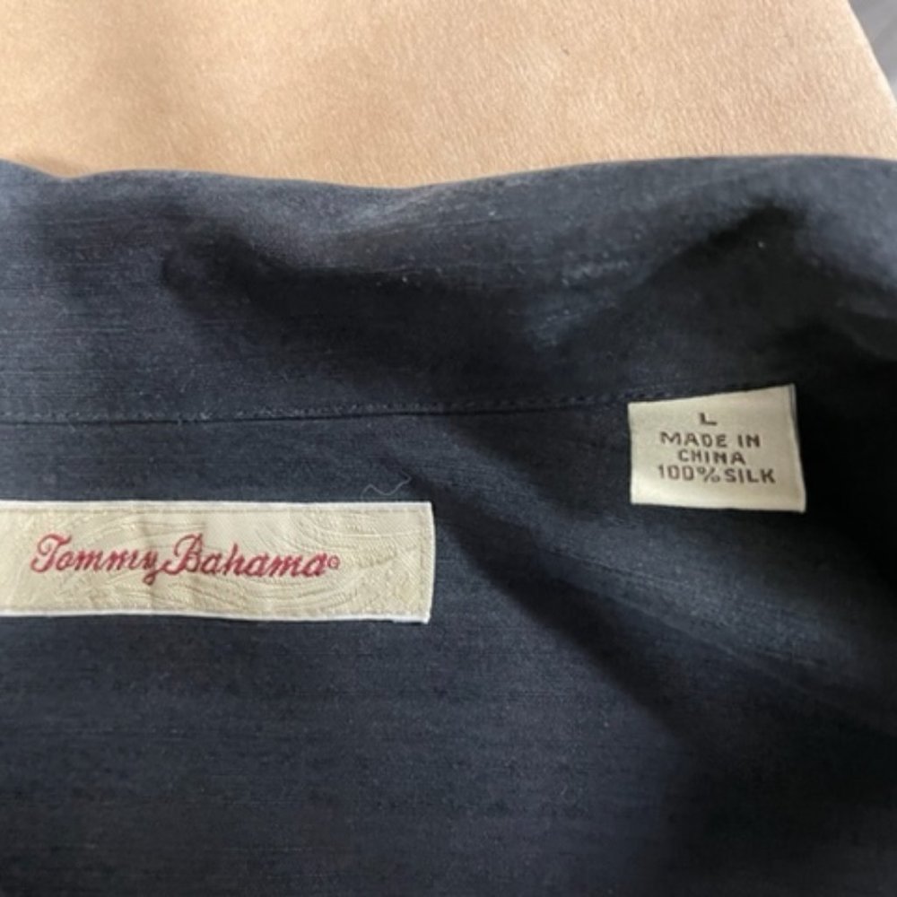 Men's Tommy Bahama 100% Silk Short Sleeve Shirt (Size Large)
